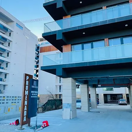 Dacris Sea View 아파트 *